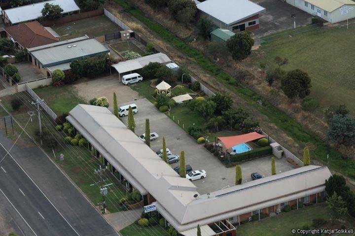 Glider Motel 4*