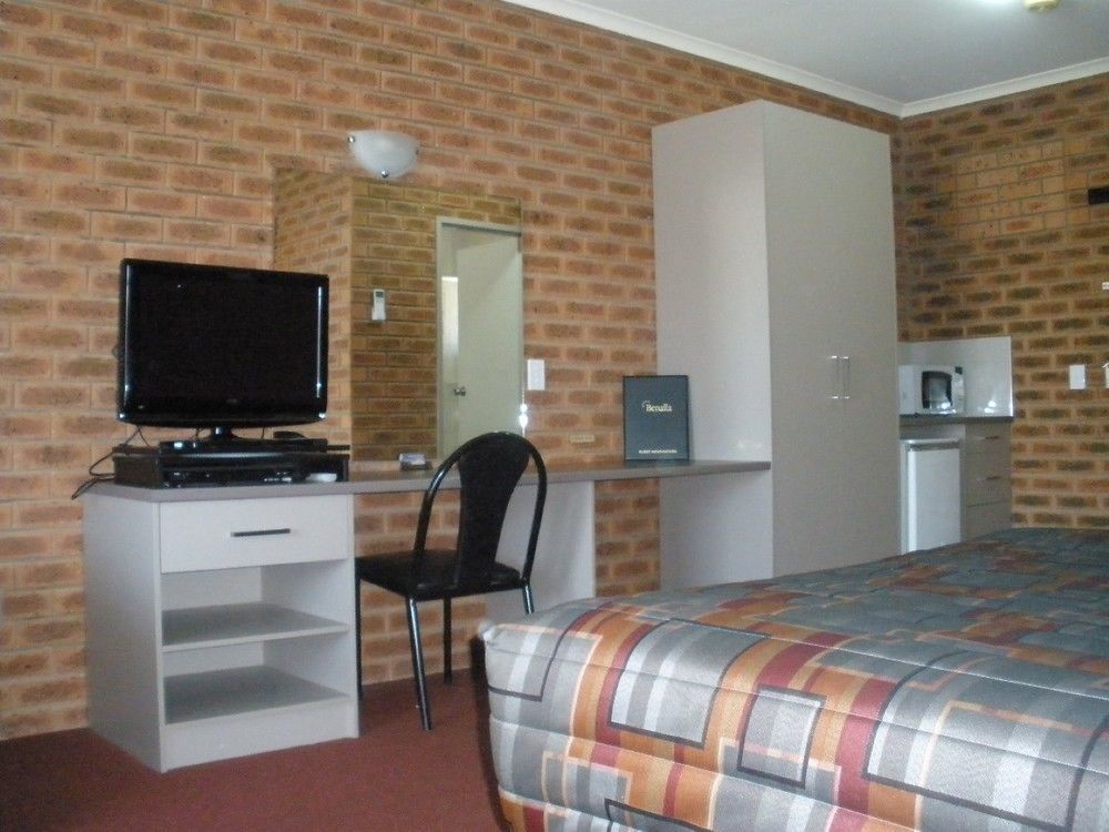Glider Motel